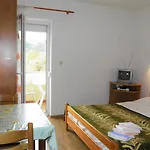 Miljenka 3* Baška